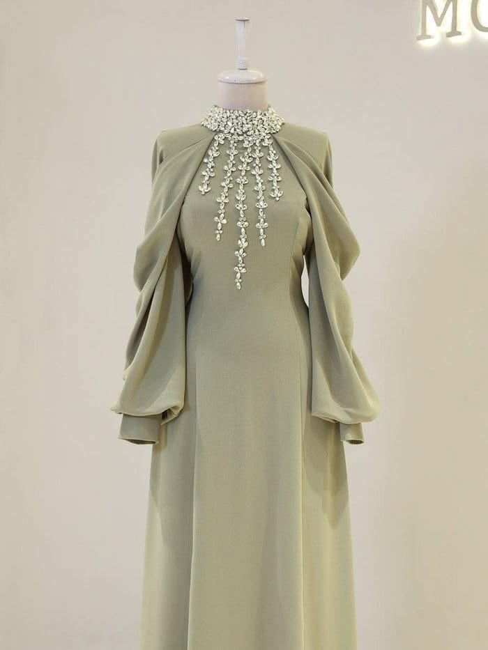 Robe Sauge Cristaux Cascade